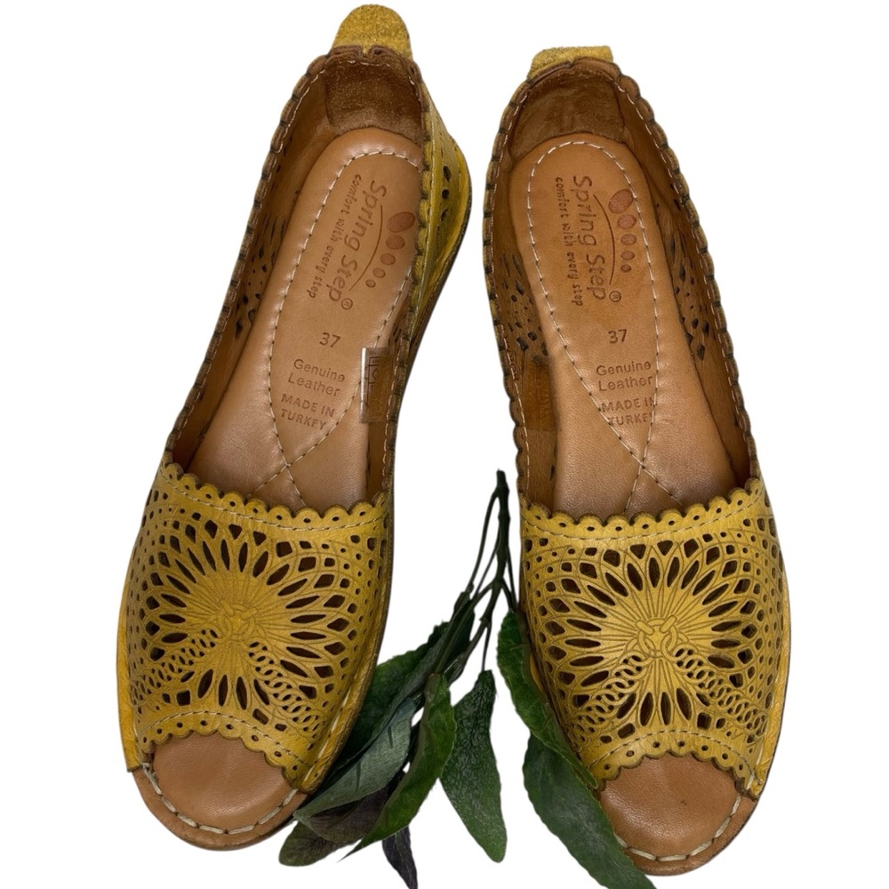 Spring Step Bormeda Comfort Women Yellow Leather Cutout Peep Toe Sz 7-7.5 EU 37
